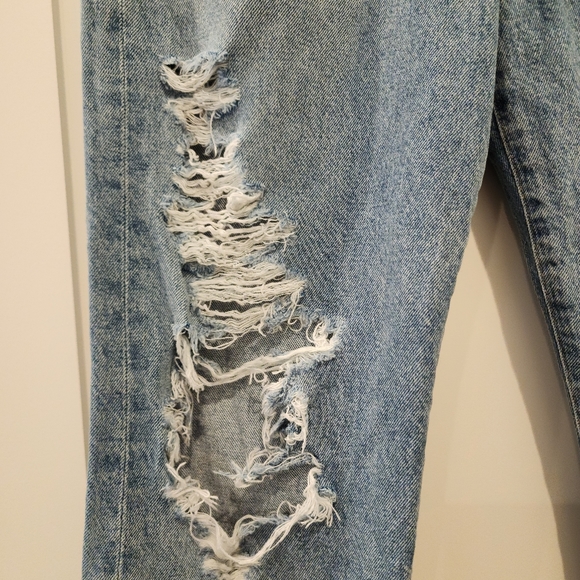 Citizens of Humanity Distressed Emery Jeans Size 26 - Picture 3 of 16